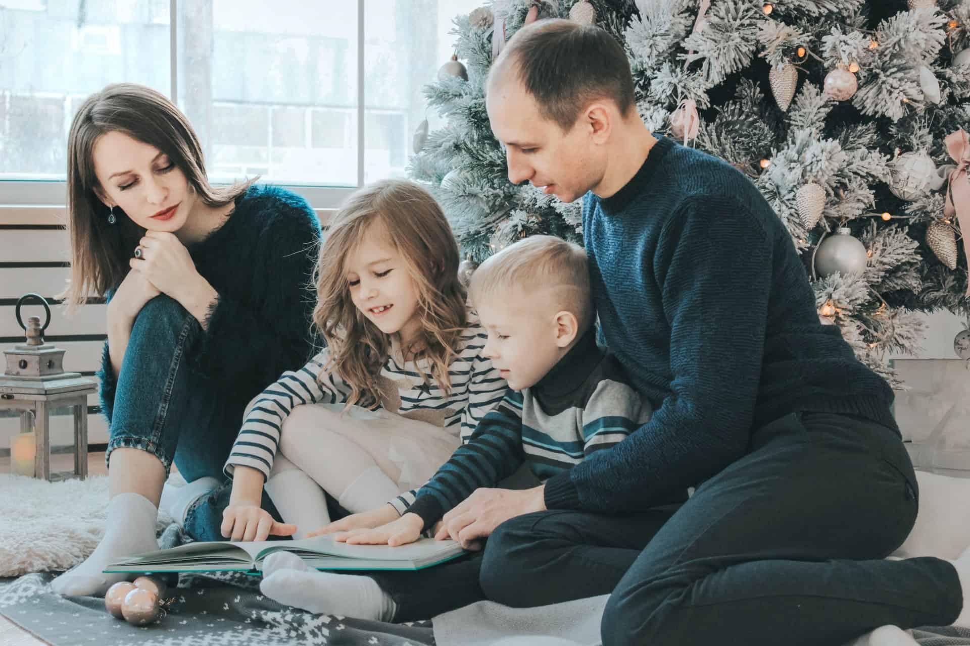 Getting A Digital Picture Frame As A Gift For Loved Ones Pix Star Blog