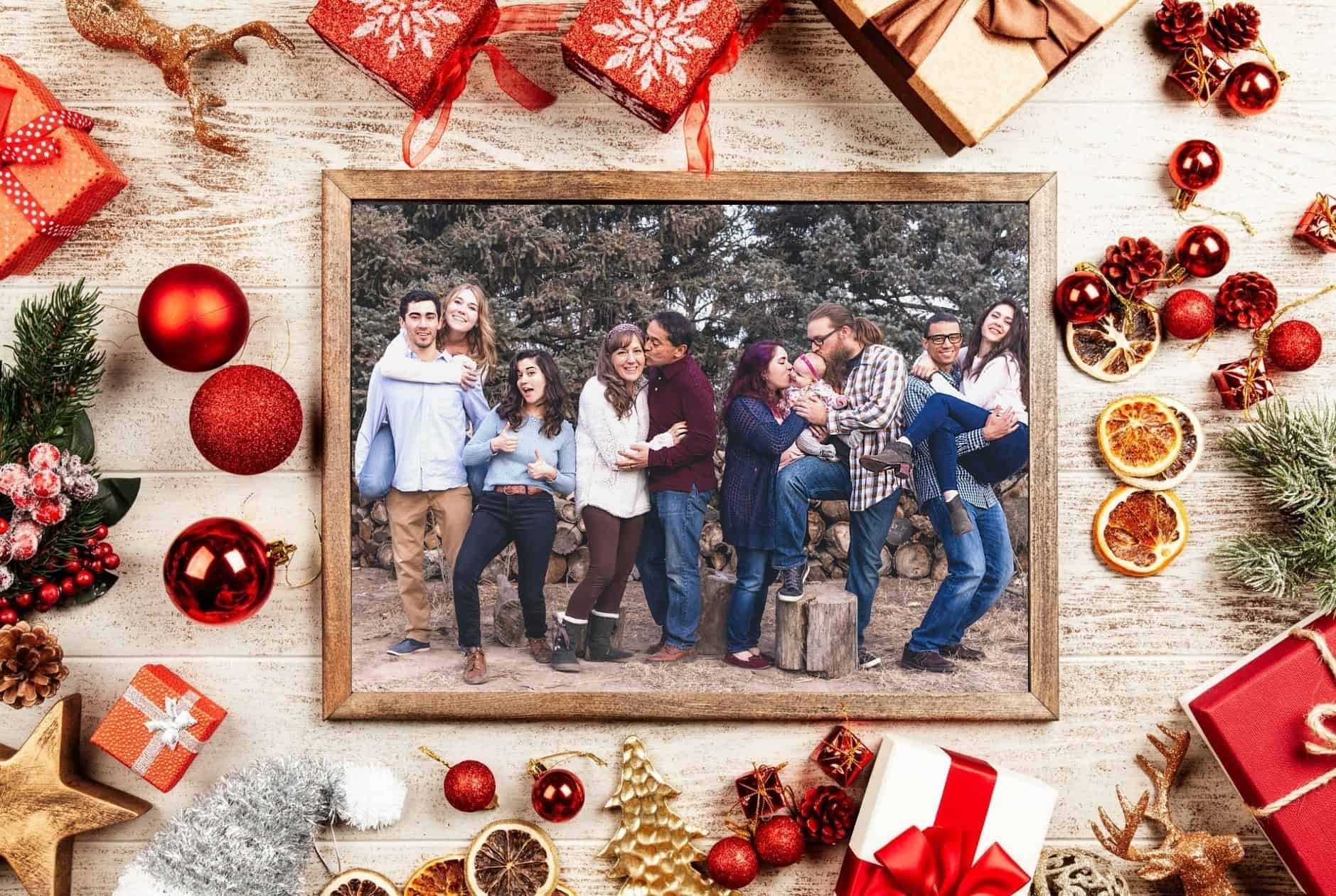 digital photo frame for Christmas