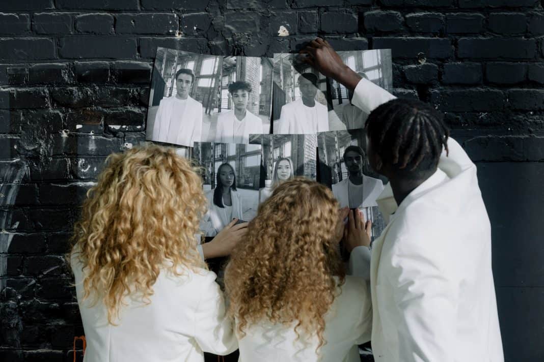 Is Wirecutter Right About Digital Frames for 2022? PixStar Blog